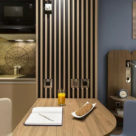 Appart hôtel Citadines La Défense Paris 4*