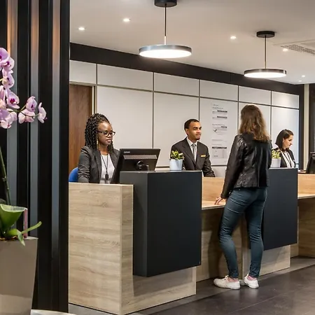 Apartahotel Citadines La Défense Paris 4*