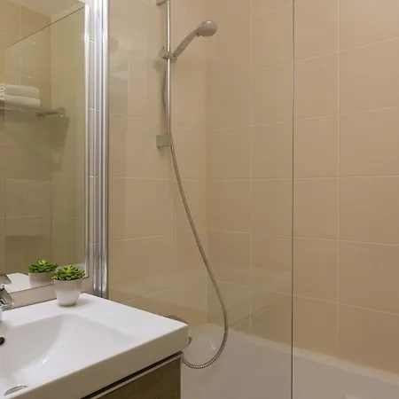 Citadines La Défense Paris Apartahotel Courbevoie