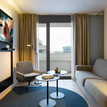 Lejlighedshotel Citadines La Defense Paris 4*
