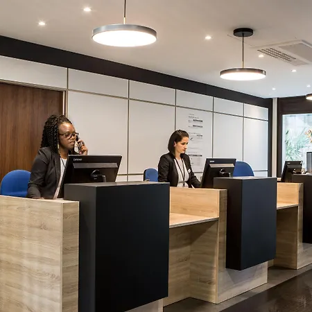 Citadines La Defense Paris Lägenhetshotell 4*