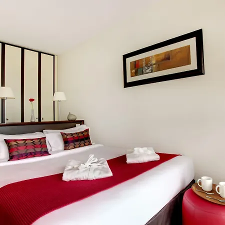 Citadines La Defense Paris Lägenhetshotell 4*