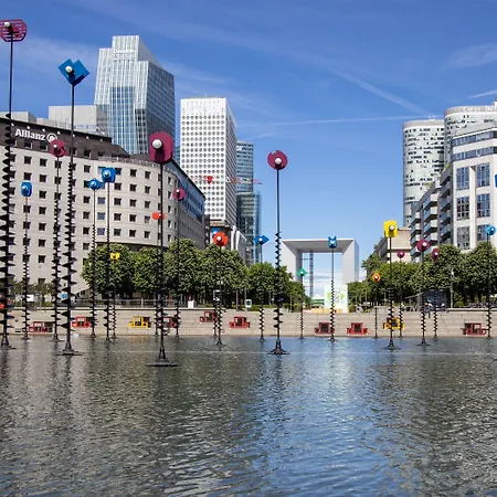 Citadines La Defense Paris Lägenhetshotell 4*