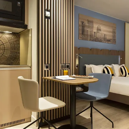 Citadines La Defense Paris 4*
