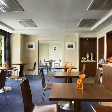 Citadines La Defense Paris Lägenhetshotell Courbevoie