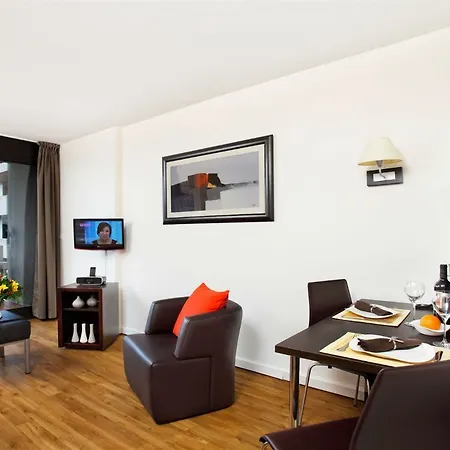 Citadines La Defense Paris Lägenhetshotell 4*