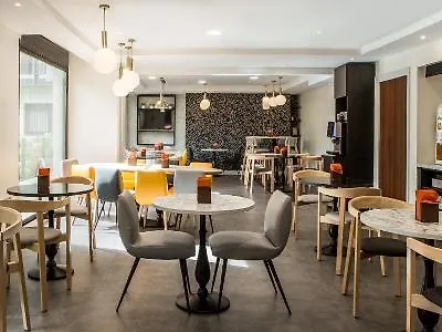 Citadines La Defense Paris קורבוו