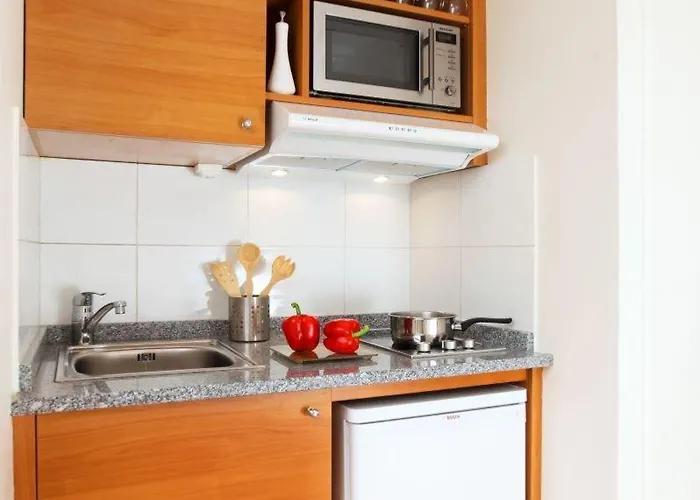 Citadines La Defense Paris מלון דירות 4*