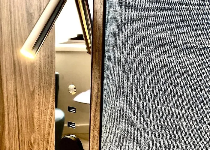 Citadines La Defense Paris 4*