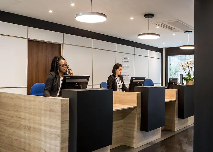 Citadines La Defense Paris מלון דירות 4*