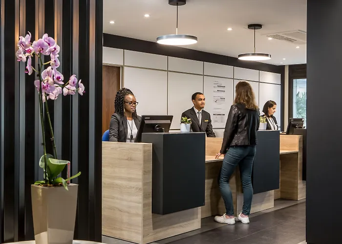 Citadines La Defense Paris קורבוו