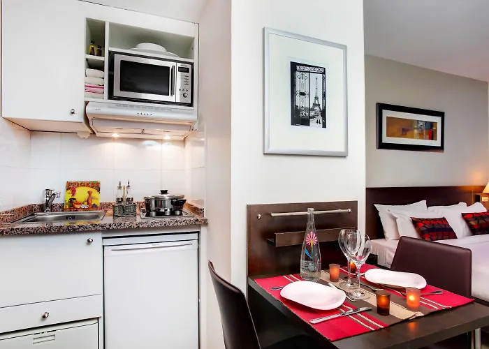 Citadines La Defense Paris קורבוו