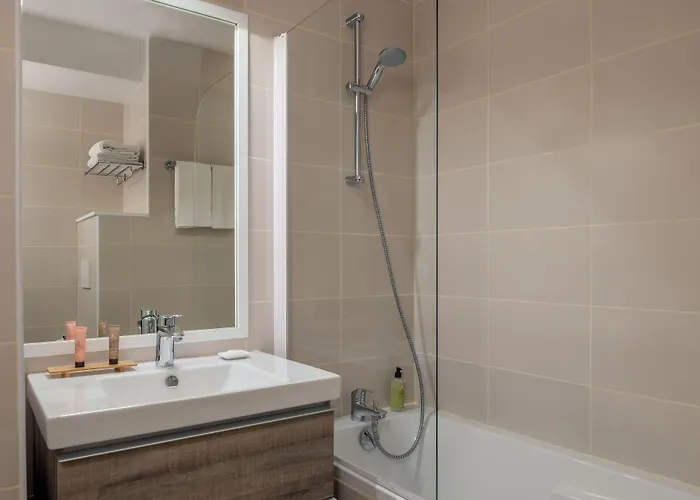 Citadines La Defense Paris מלון דירות 4*