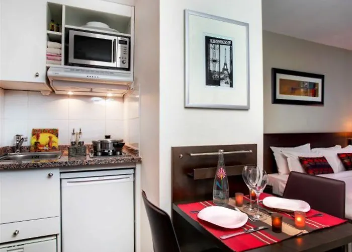 Citadines La Defense Paris מלון דירות קורבוו