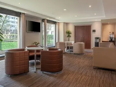 Citadines La Defense Paris מלון דירות 4*
